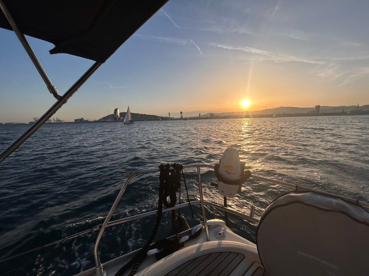 Velero de Lujo en Barcelona – 2 Horas 3