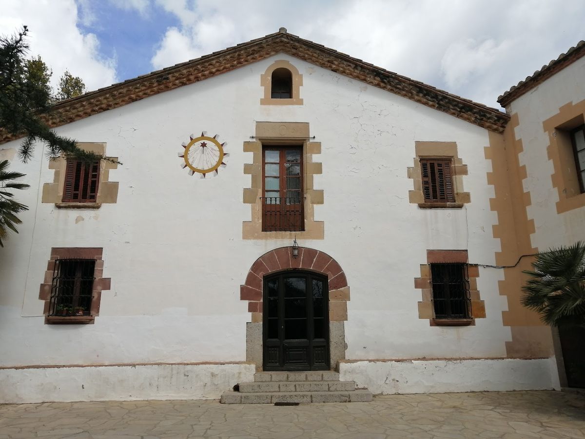 Masia de Can Sadurní 1