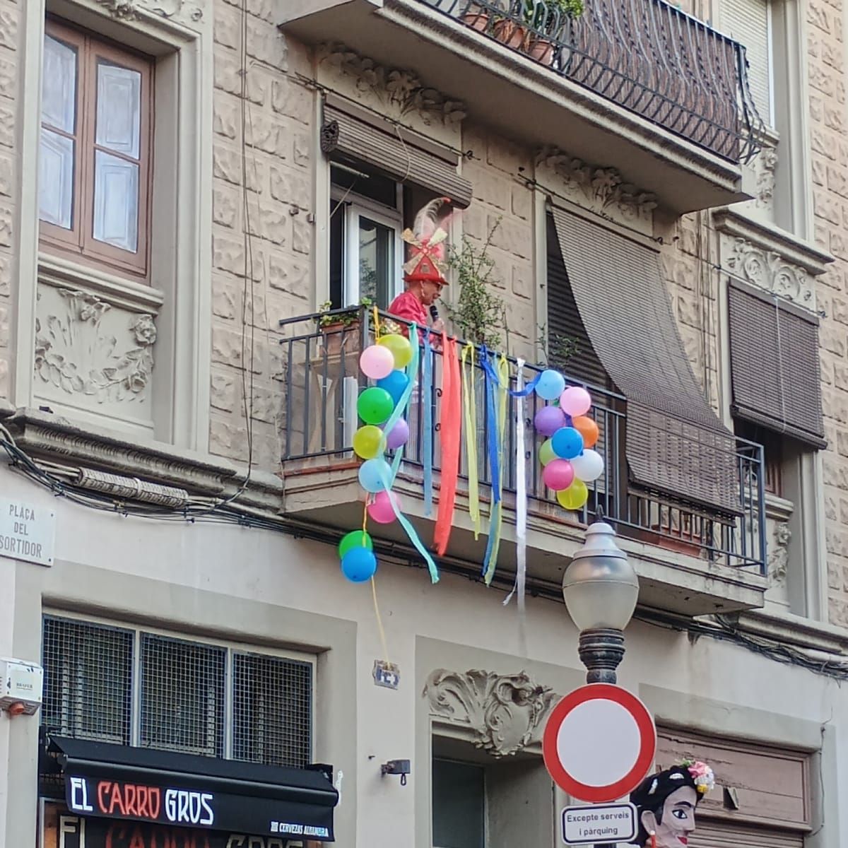 A la Plaça del Sortidor 3