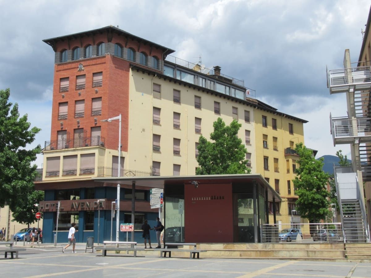 Plaça de les Monges 2