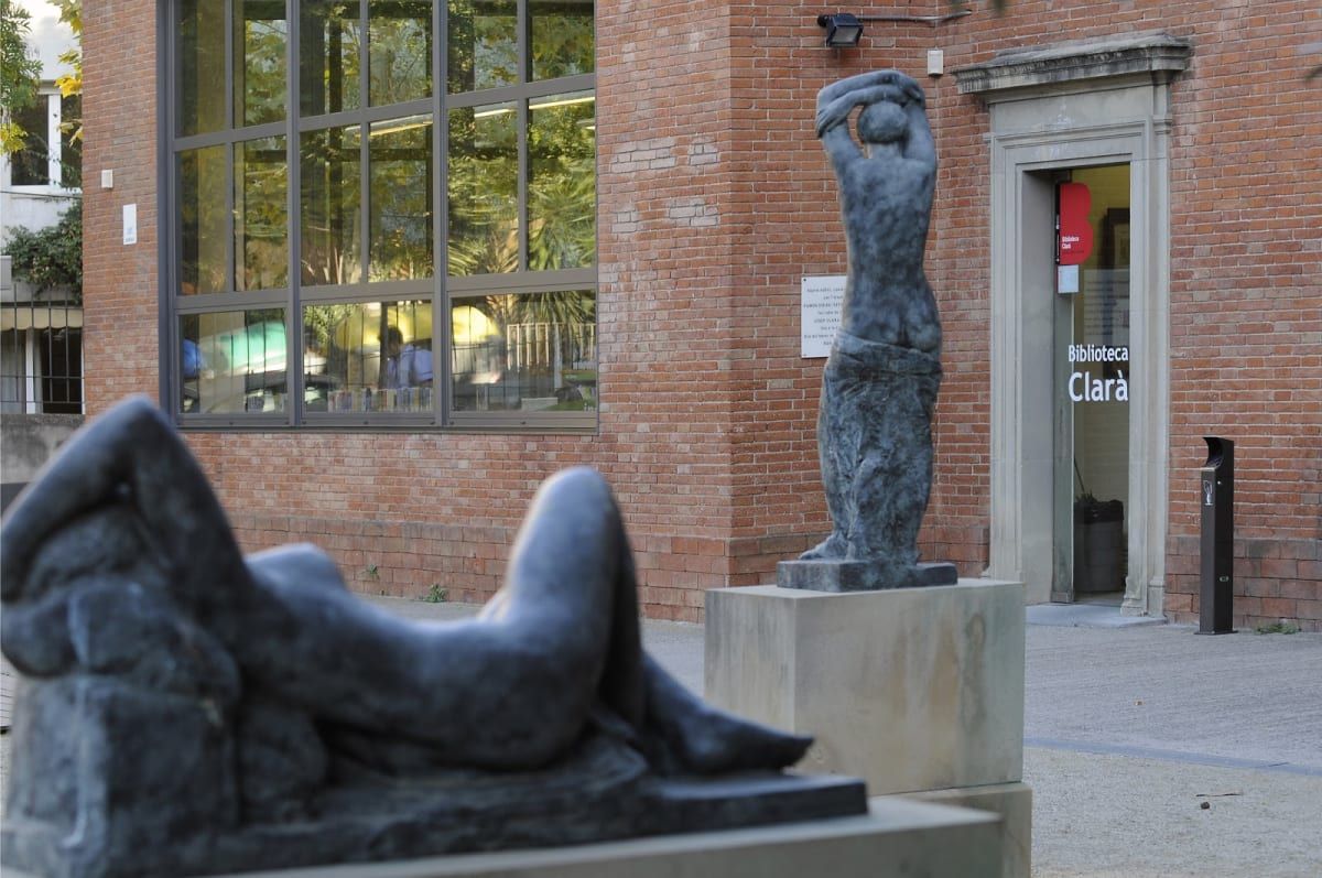 Biblioteca Clarà *Tancada per obres 1
