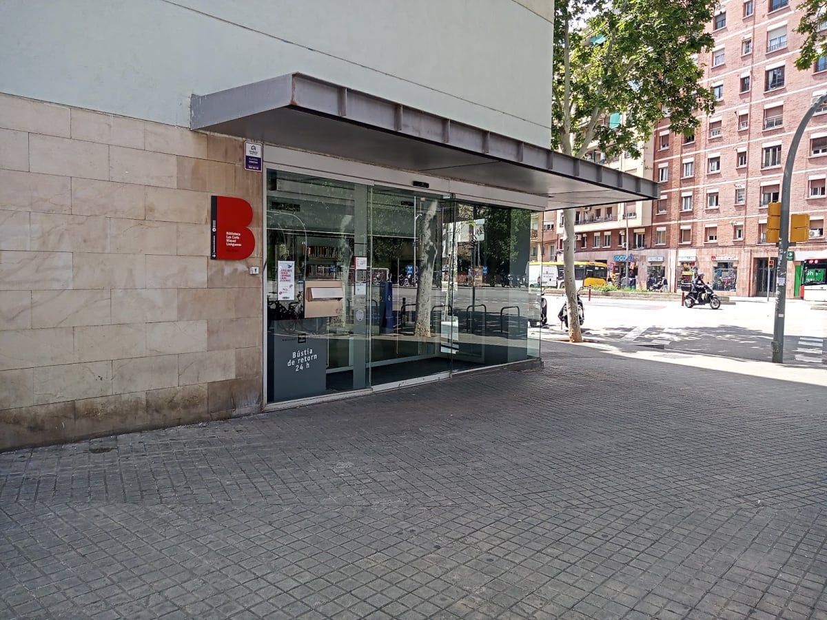 Biblioteca Les Corts - Miquel Llongueras 2