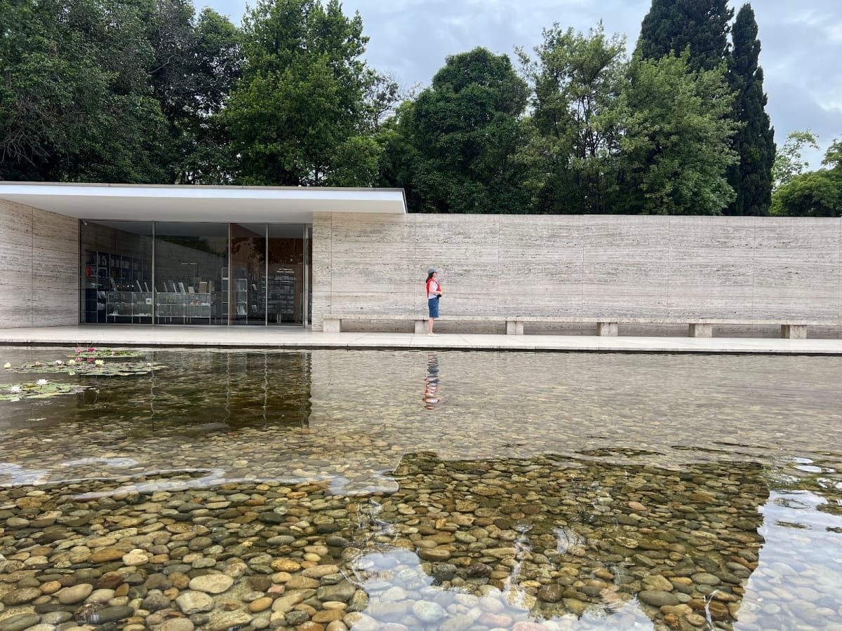 Pavelló Mies van der Rohe 3
