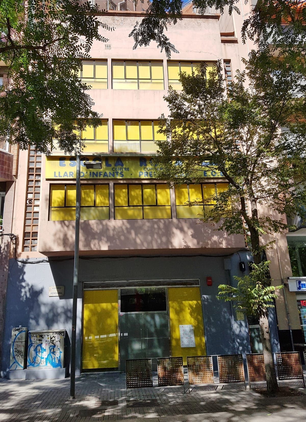 Centre Educatiu Joan Roca Meridiana 1
