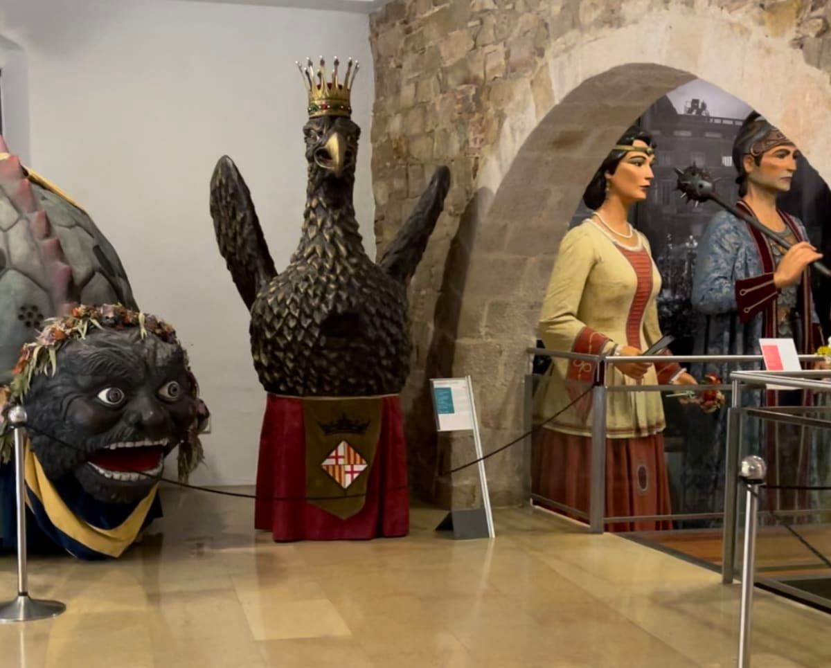 La Casa dels Entremesos-Centre de Producció i Difusió de Cultura Popular Tradicional de Barcelona 3