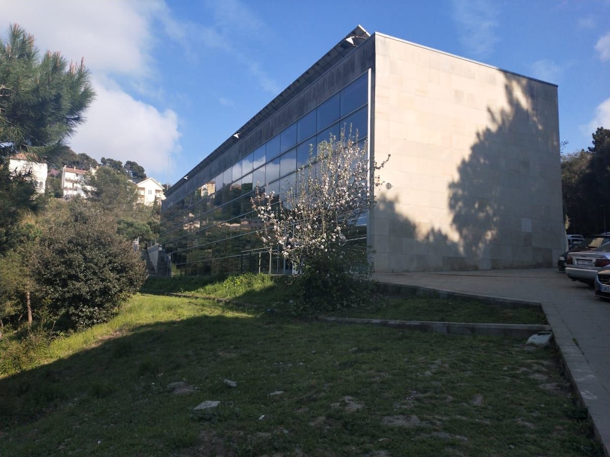 Biblioteca Collserola - Josep Miracle 2