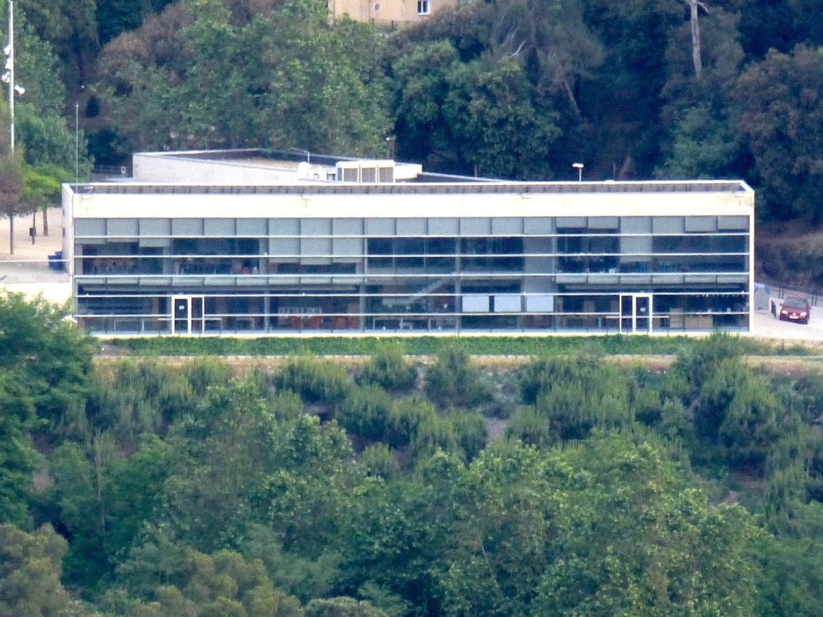 Biblioteca Collserola - Josep Miracle 3