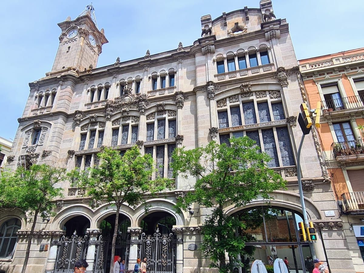 Seu del Districte de Sants-Montjuïc 2