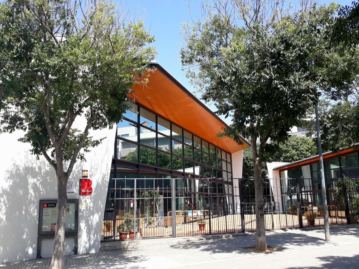 Centre Cívic Font de la Guatlla 1
