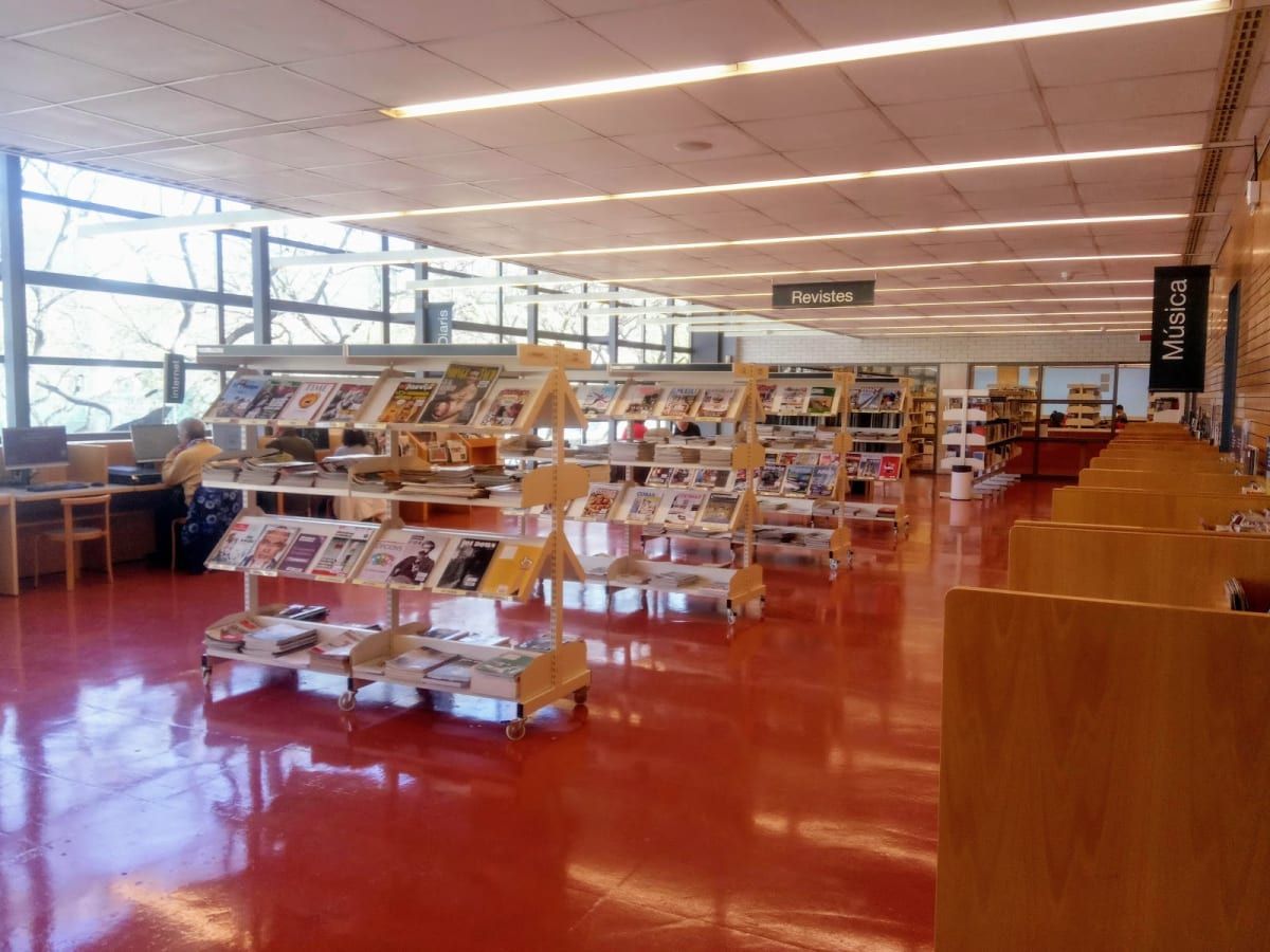 Biblioteca Xavier Benguerel *Tancada 2