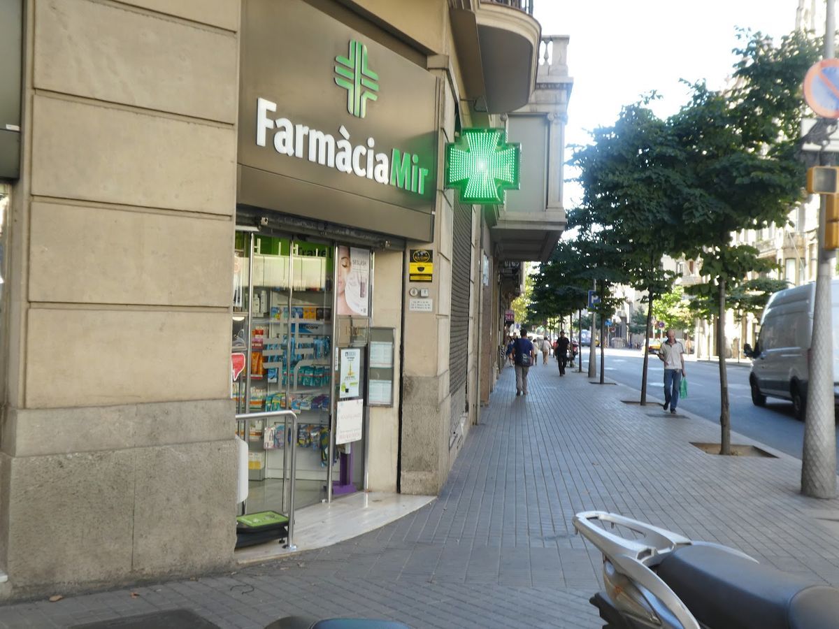 FARMÀCIA MIRAMBELL 3