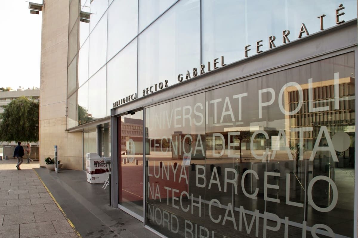 Bibiblioteca Rector Gabriel Ferraté 1