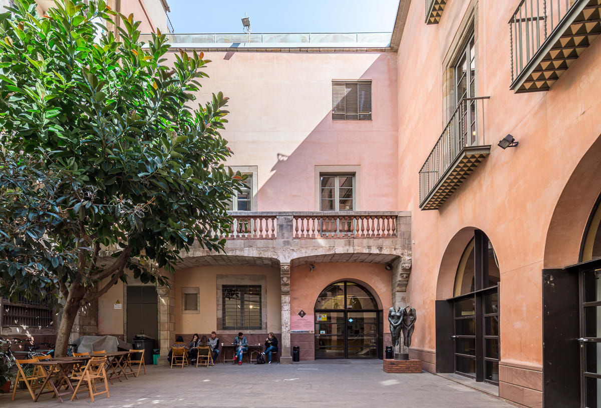 Centre Cívic Pati Llimona 1