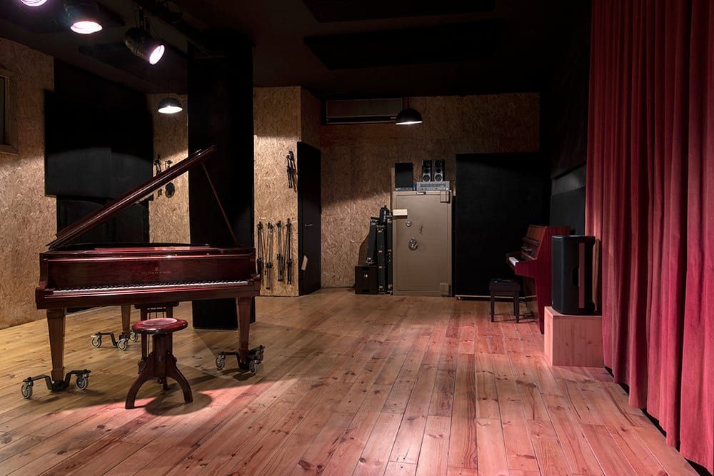 La Sala by Lastcrit Comedy Club 1