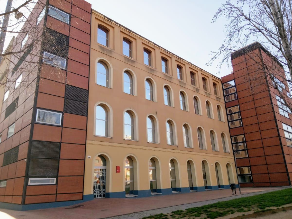 Biblioteca Ignasi Iglésias - Can Fabra 2