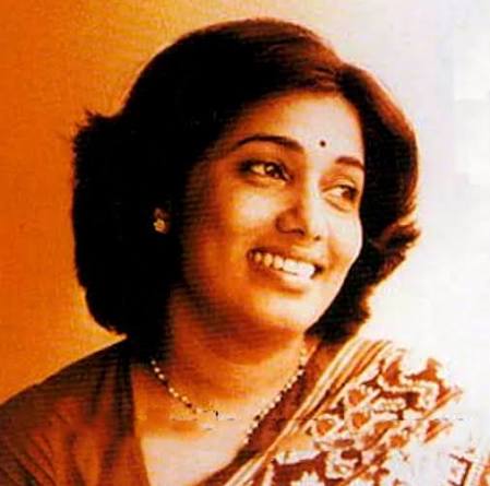 Aarti Mukherjee — Singer — Mumbai based artist