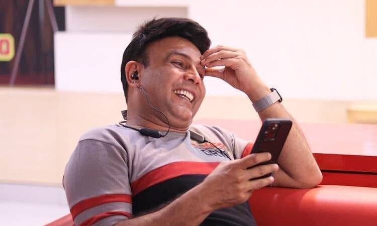 Naved Khan — Anchor profile photo