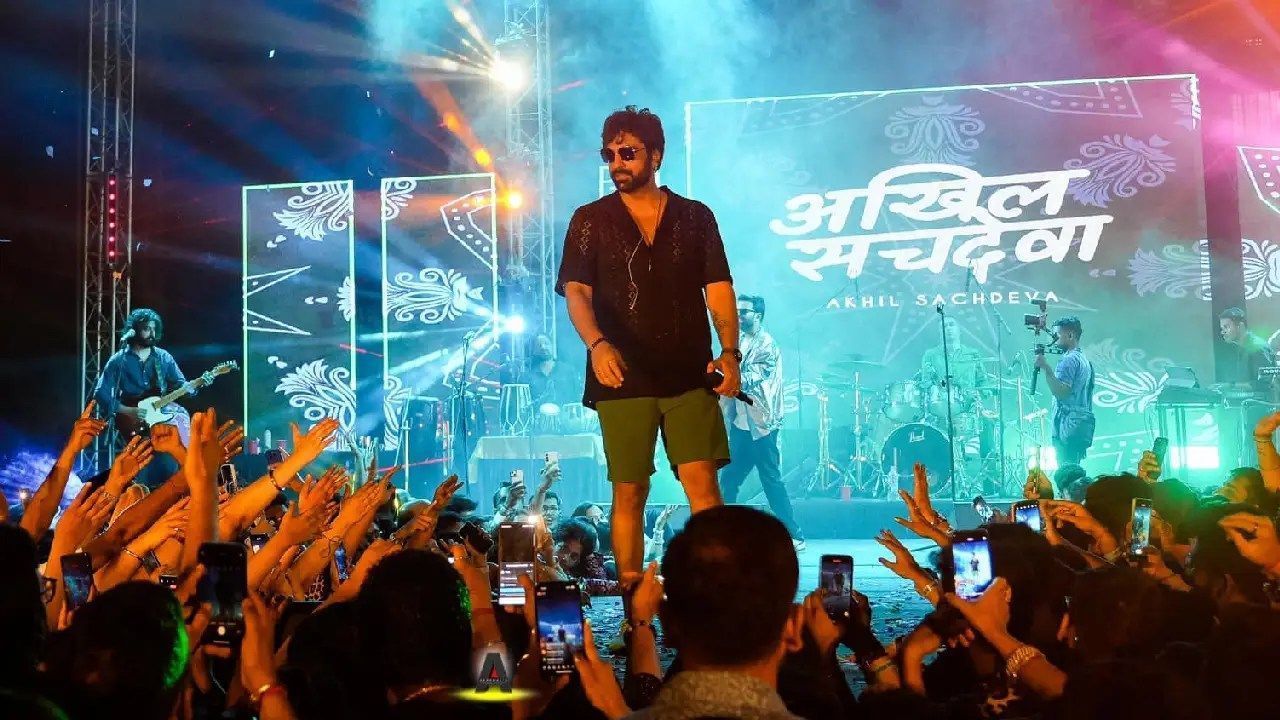 Akhil Sachdeva performance gallery image 2