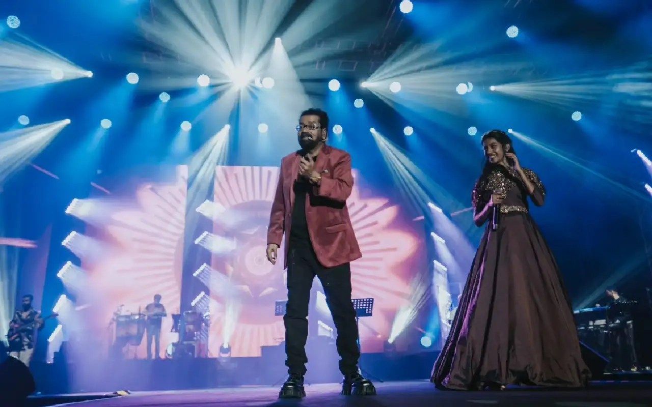 Hariharan performance gallery image 4