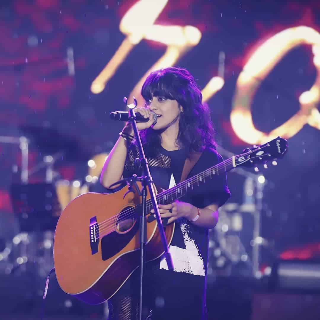 Jasleen Royal — Singer profile photo