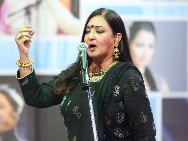 Jaspinder Narula performance gallery image 4