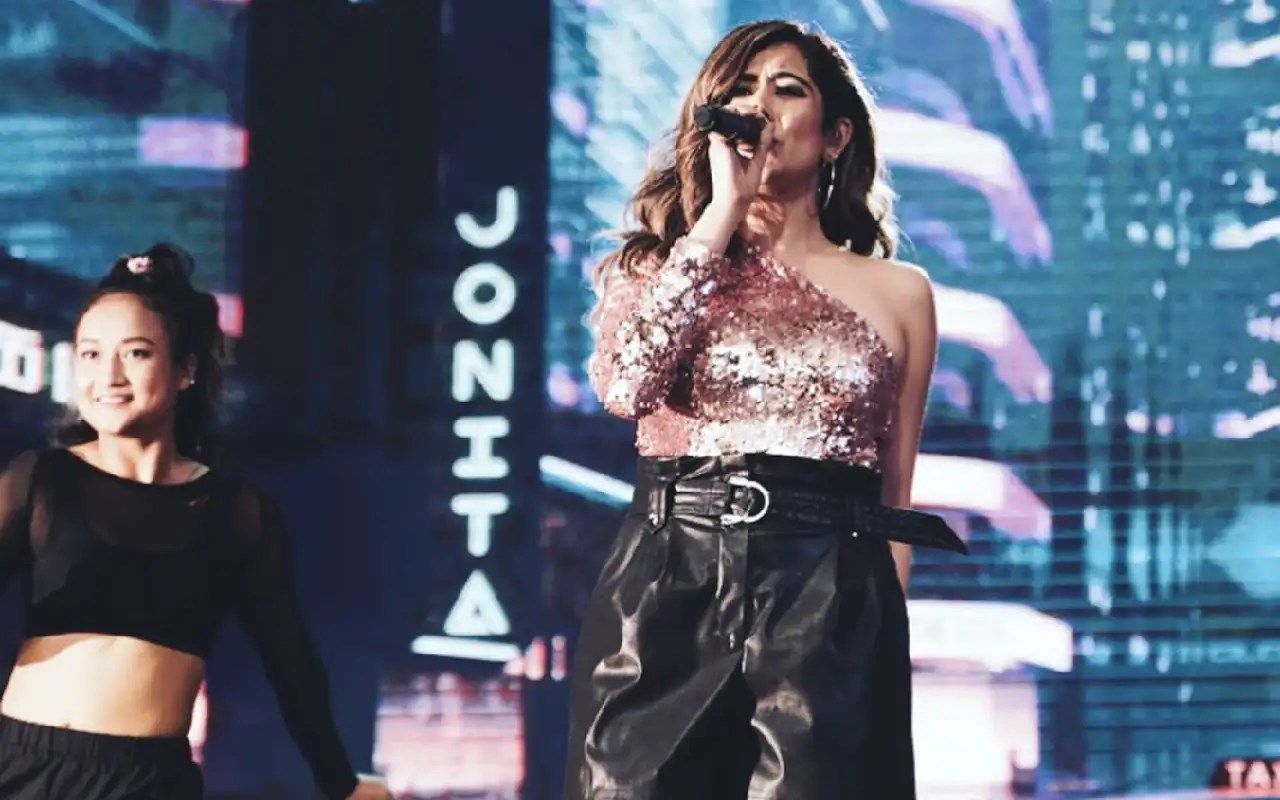 Jonita Gandhi performance gallery image 3