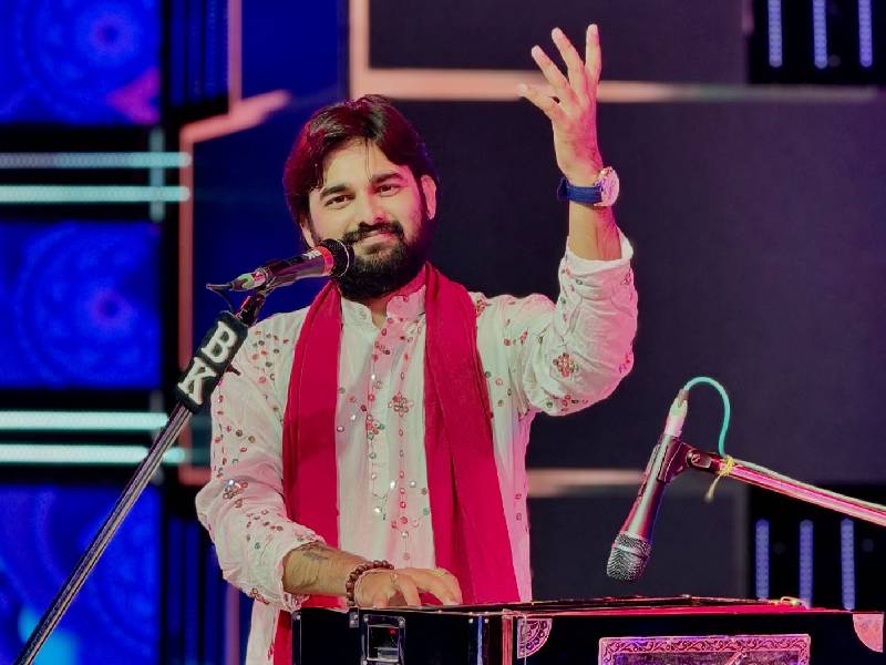Mayur Dave performance gallery image 3