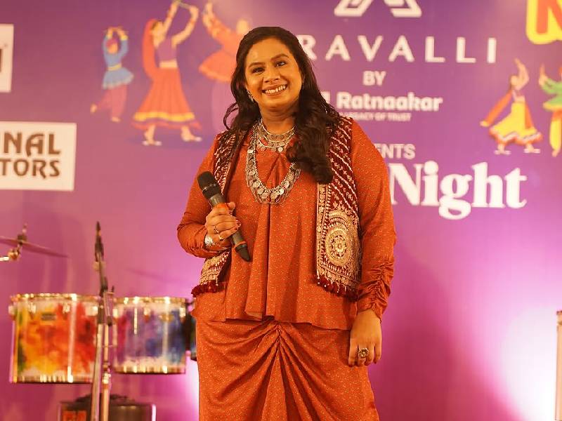 Nirali Fozdar performance gallery image 2