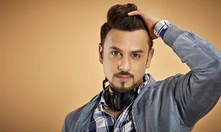 Ravi Shukla — Singer profile photo