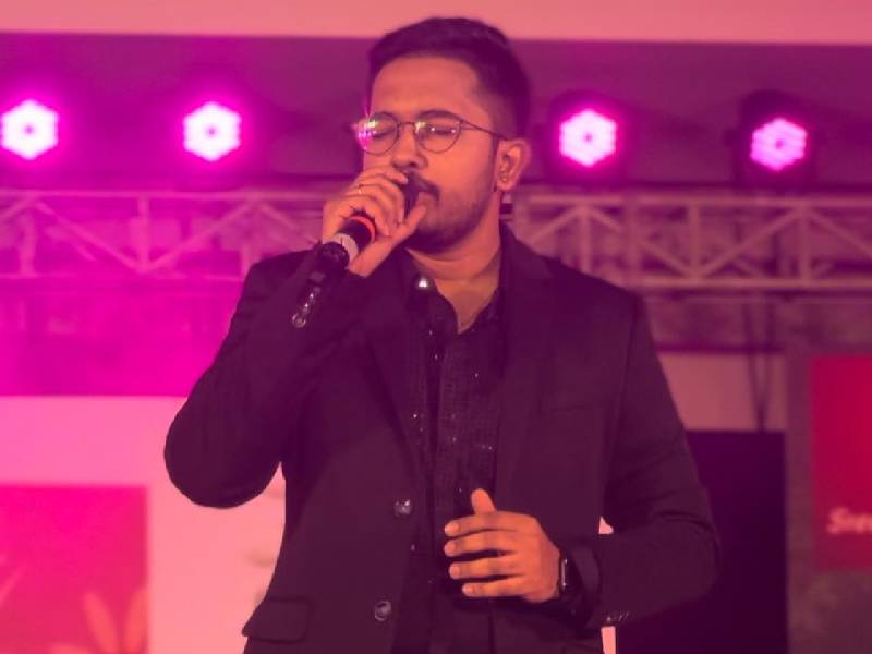 Sai Vignesh performance gallery image 5