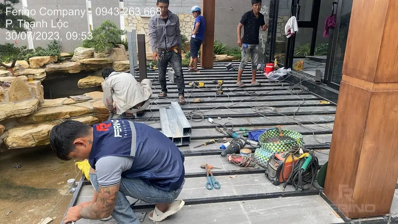 Lan Can Gỗ Nhựa Ngoài Trời: Mẫu Mã Đẹp, Bền Bỉ Giá Tốt