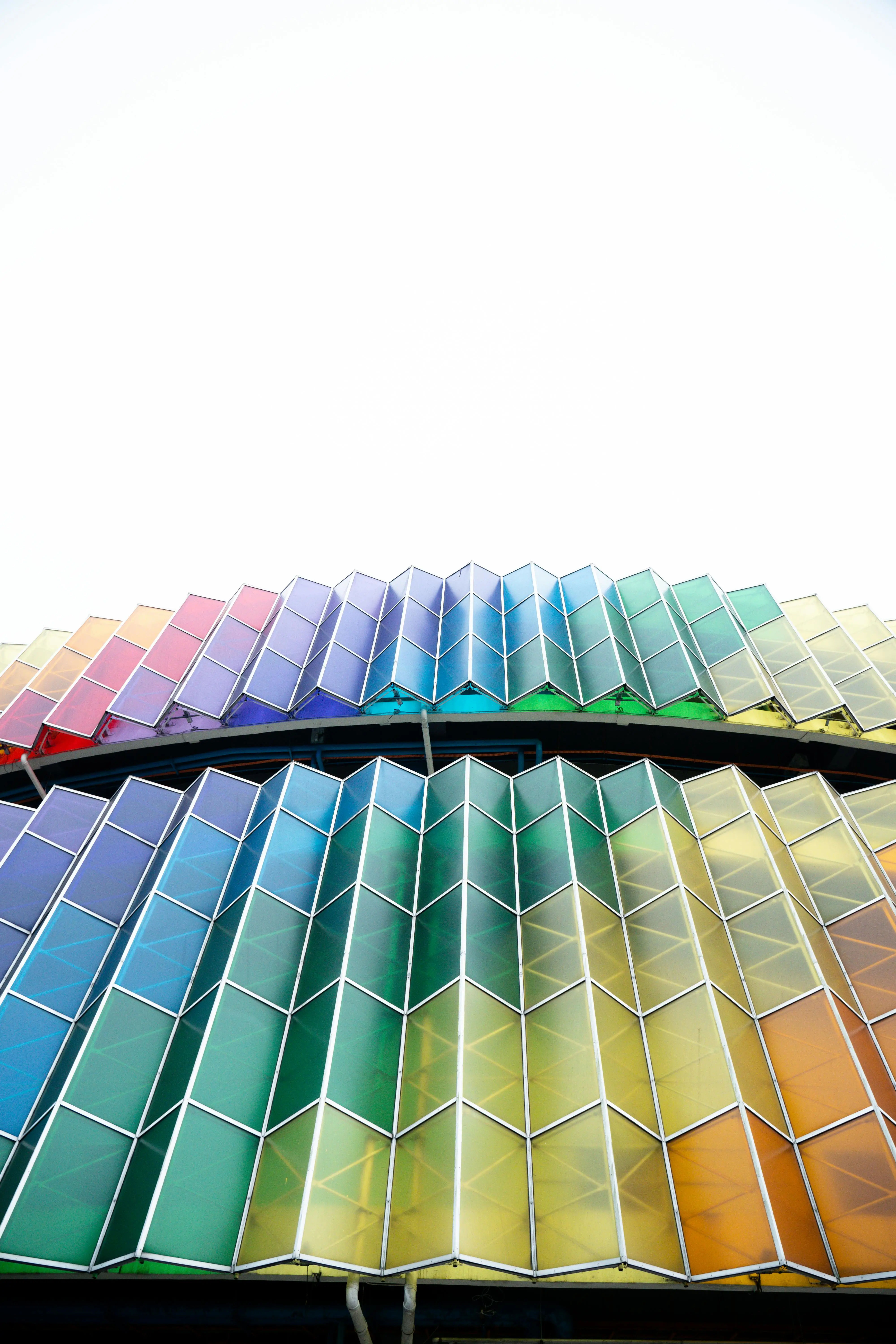 Polycarbonate Là Gì? Ứng Dụng, Tính Chất Và Ưu Điểm