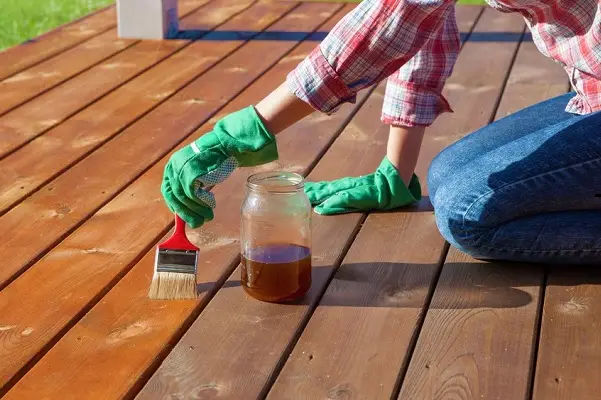 Sàn Gỗ Teak Ngoài Trời: Sự Lựa Chọn Hoàn Hảo Cho Không Gian Xanh