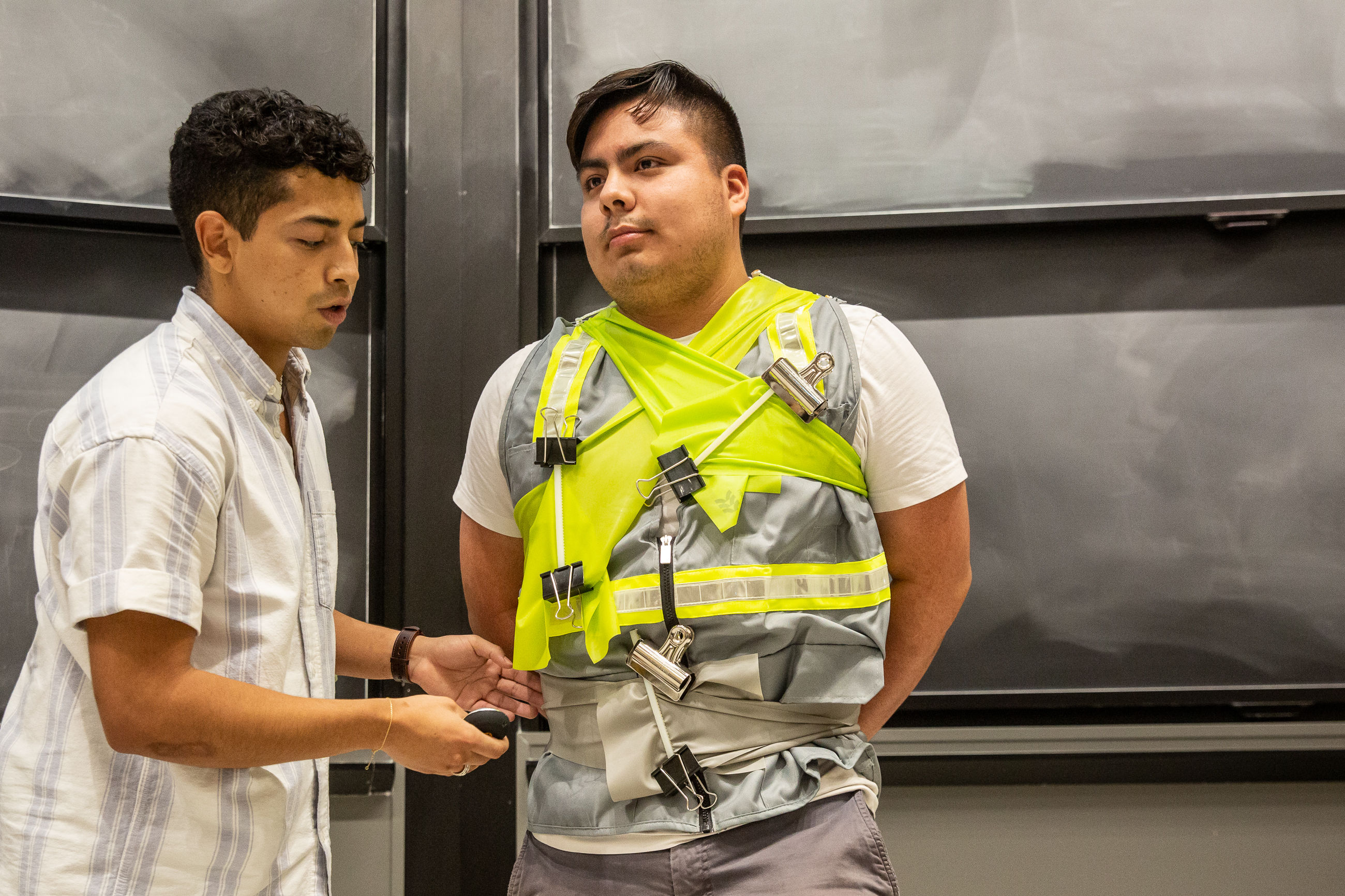 Vest that calms users experiencing a panic attach