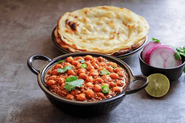 Chole Kulche