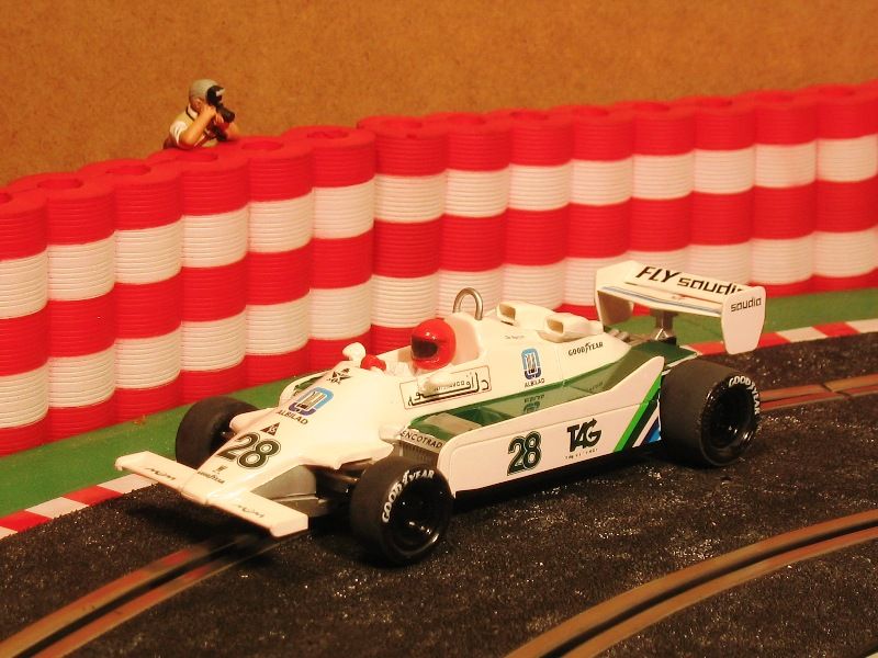 Williams FW07