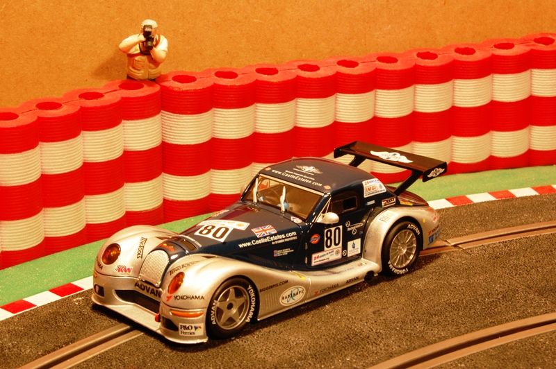 Morgan Aero 8 (Frontal plata)