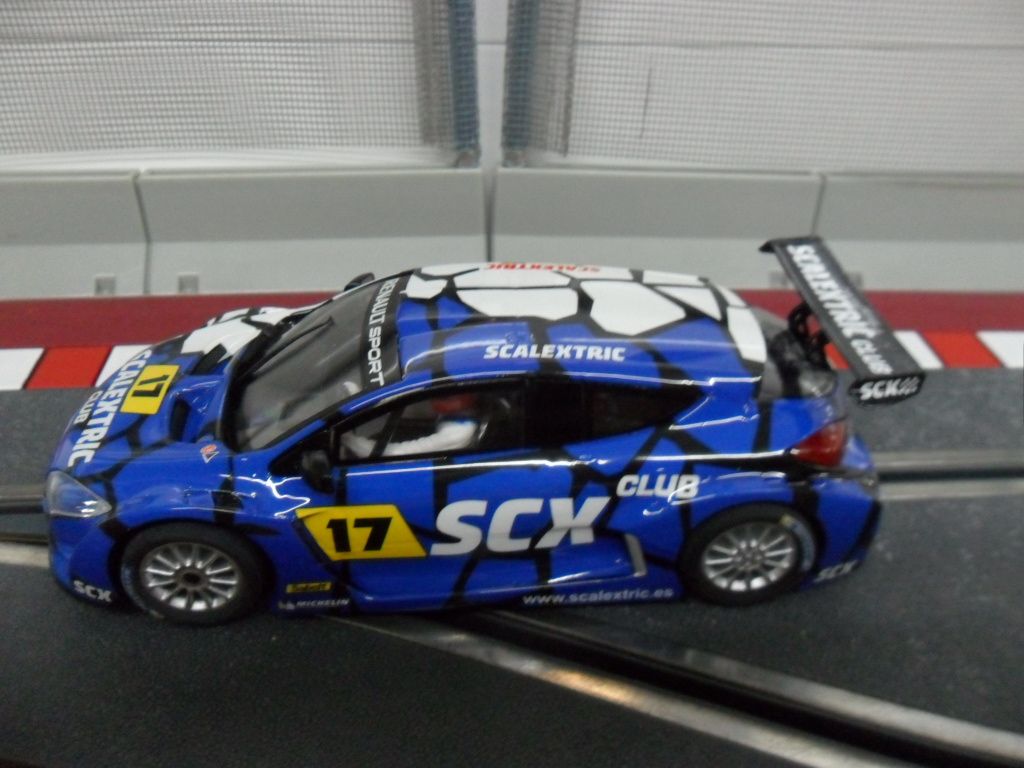 Renault Megane RS 275 Trophy Club Scalextric 2017