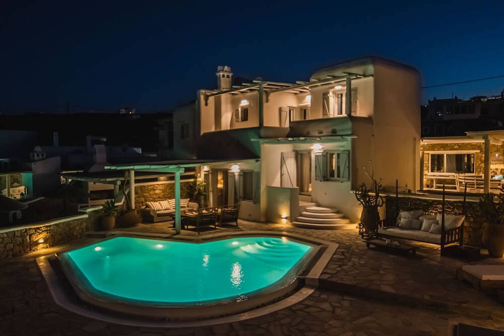 6Bedroom Villa with private pool, located in Kalafatis, Mykonos