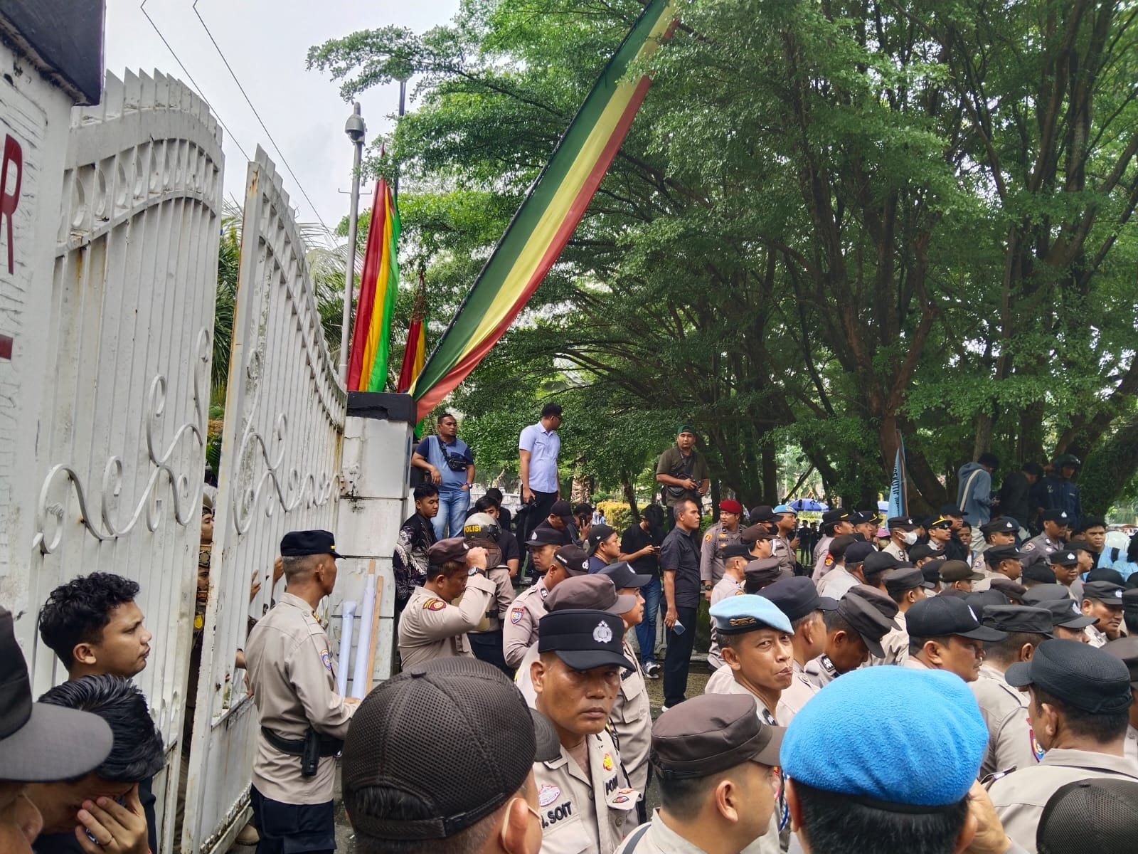 Mahasiswa Gelar Aksi di Depan Gedung DPRD Riau Hari Ini