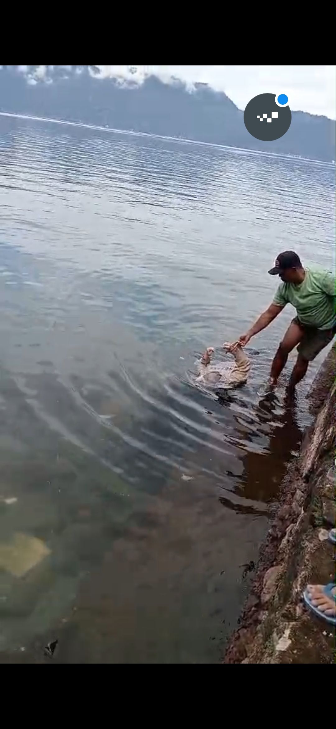 Seorang Wanita Belia ditemukan Meninggal di Danau Maninjau