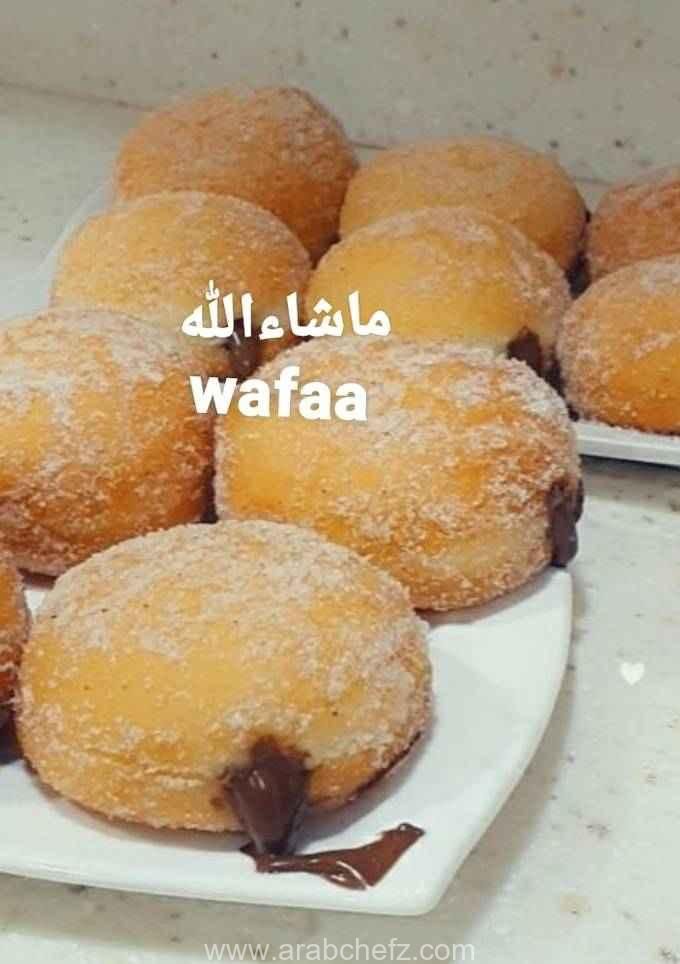 دونات محشية بالنوتيلا