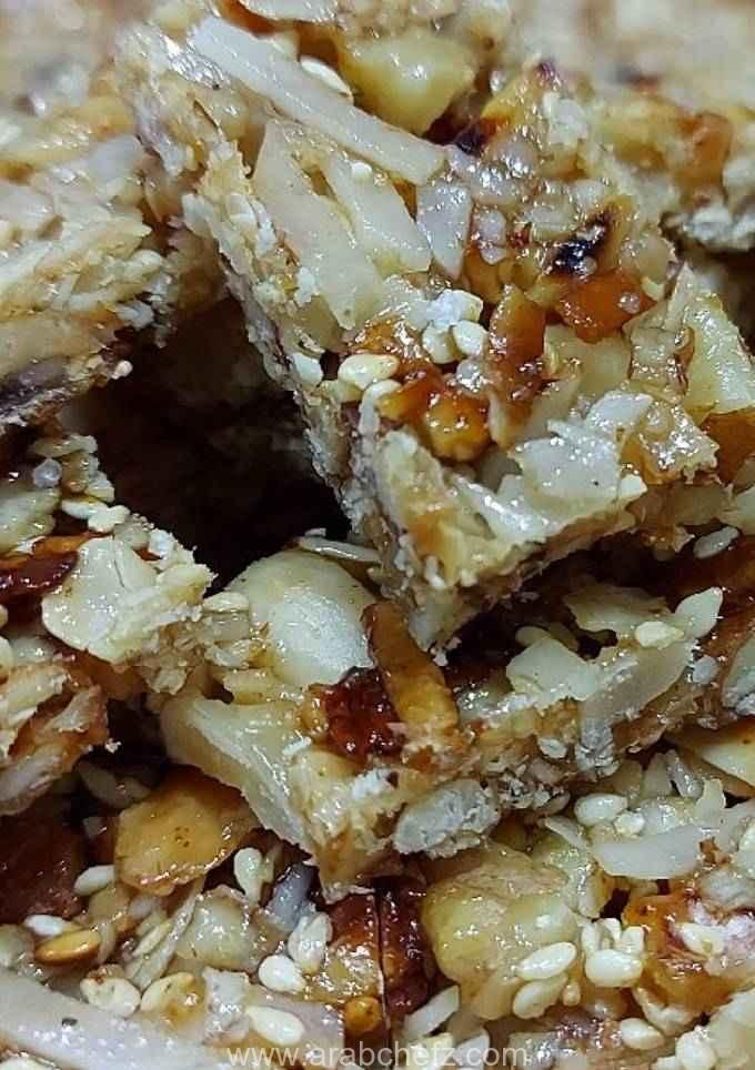 سمسمية صحية بالعسل والمكسرات