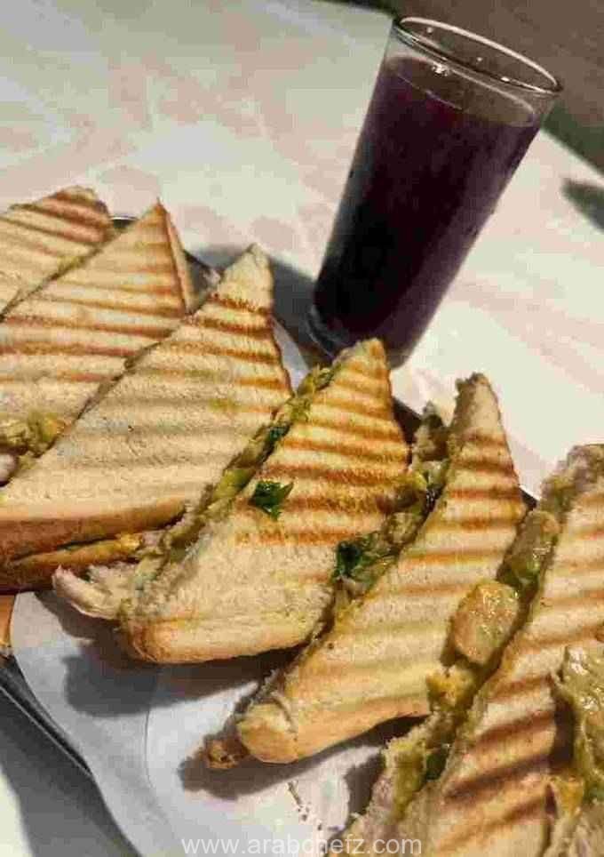 سندوتشات الدجاج بالتوست