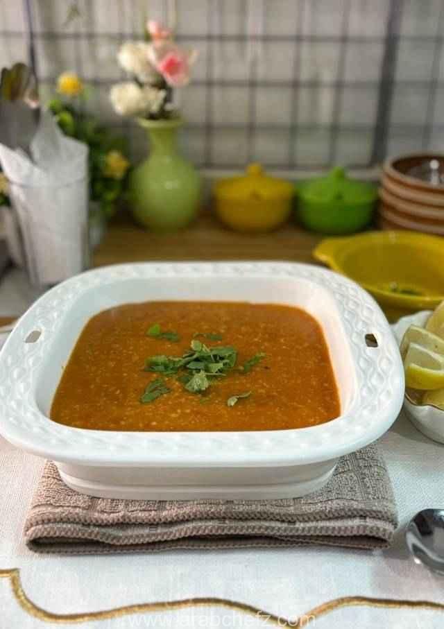 شوربة الشوفان بالطماطم