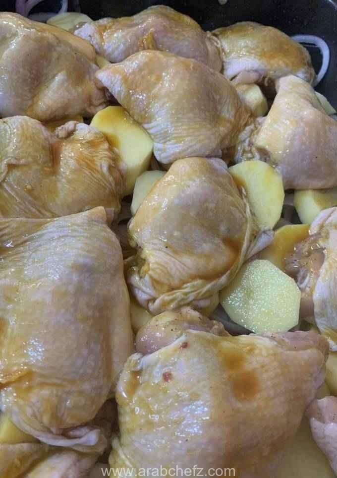 صينية بطاطس مع الدجاج بتتبيلة العسل والخردل