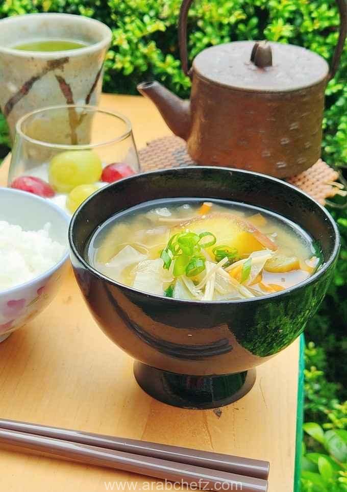 طريقة تحضير شوربة ميسو اليابانية شوربة ميسو يابانية مع خضروات متنوعة