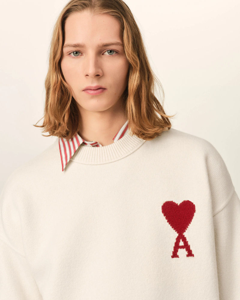 Intarsia-knitted AUMEN monogram on the chest