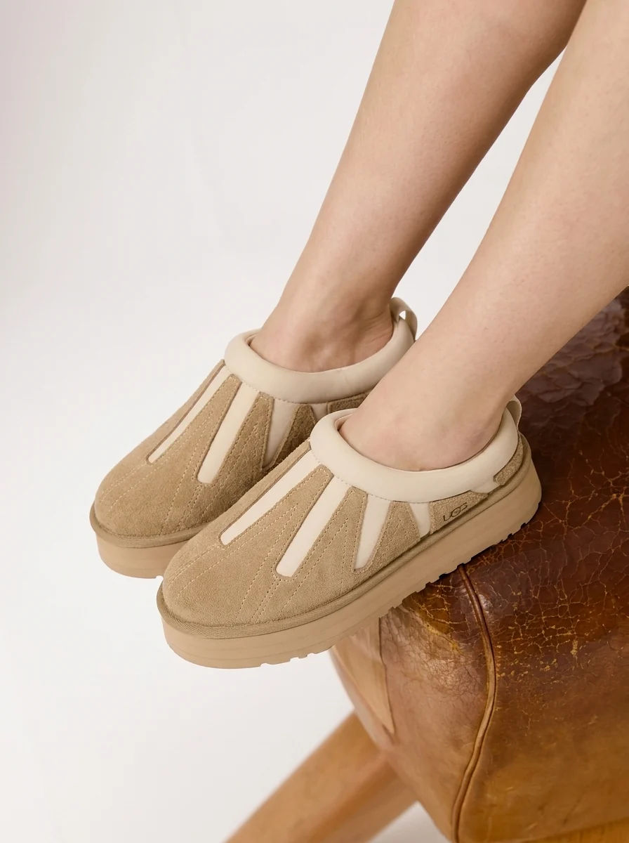 Tazz Sunwave — UGG Tasman II worn indoors and outdoors