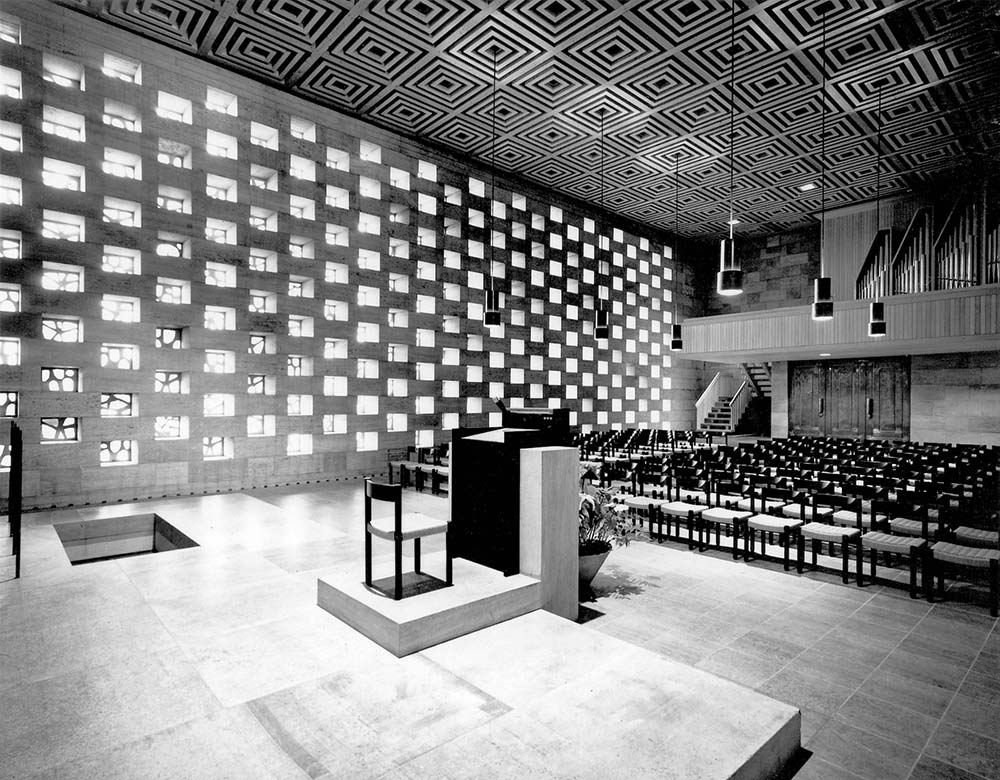 Hochparterre Krematorium als Büro